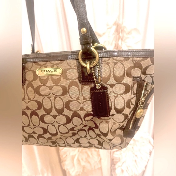 🌸LIKE NEW - BEAUTIFUL COACH SATCHEL 💼 SOLD - Picture 4 of 14
